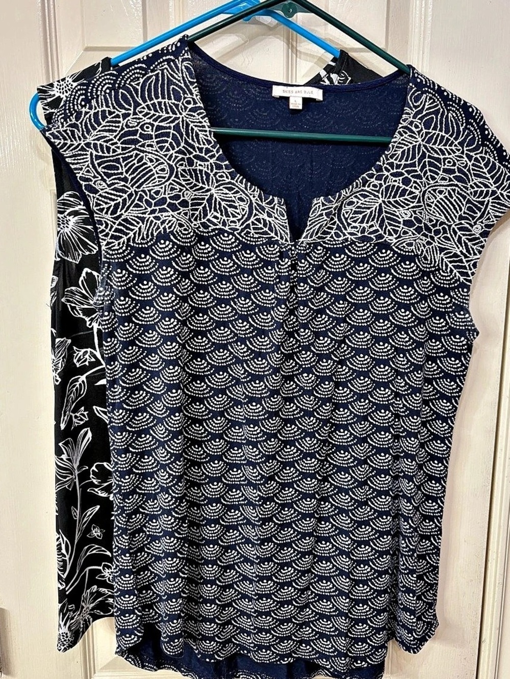 Skies Are Blue & Beacon Apparel Short Sleeve Blouse Lot